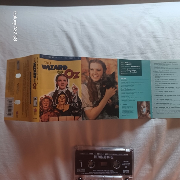 The Wizard of Oz original soundtrack cassette - Picture 2 of 4